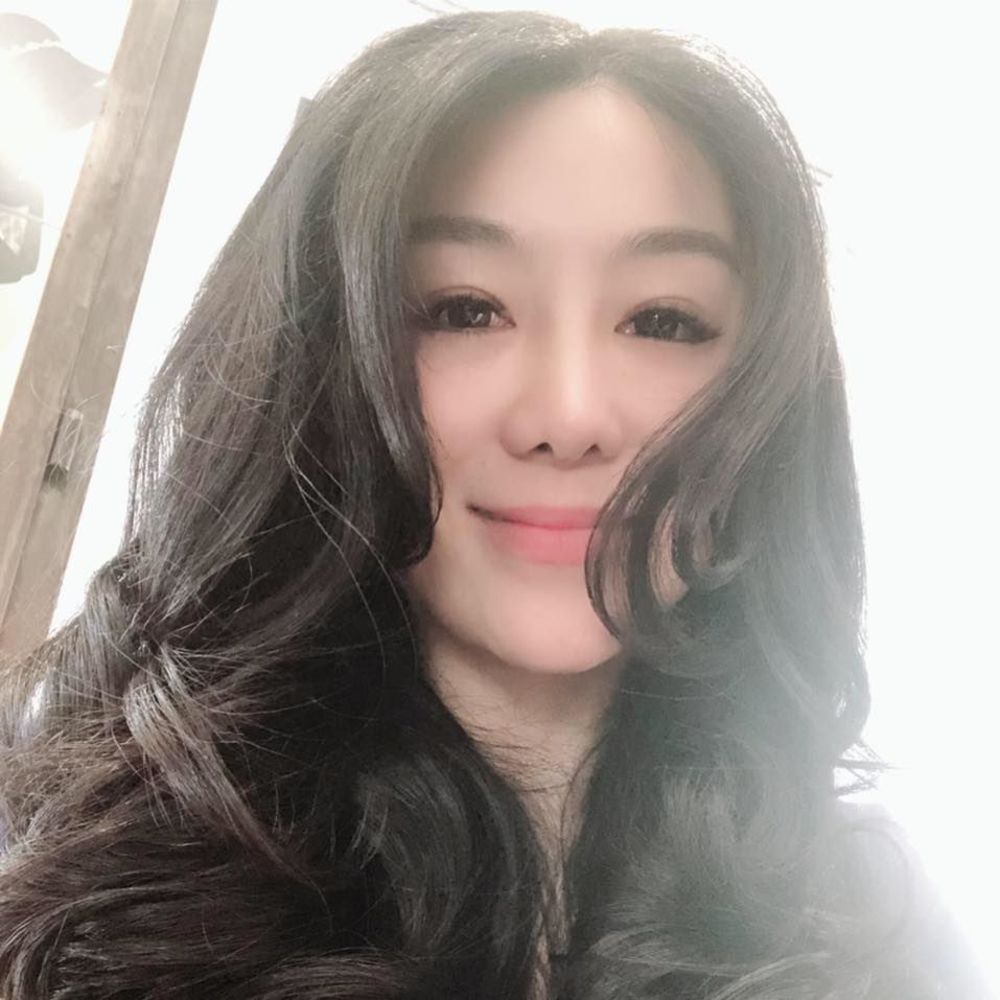 Meet your Posher, Candy